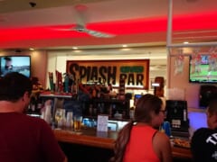 ハワイ到着日に行くカジュアルレストラン「Splash Bar／スプラッシュ・バー」