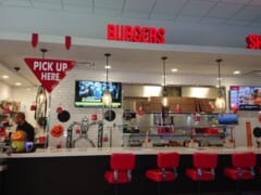 ザ・アメリカンダイナー気分！アウラニディズニー付近の「Johnny Rockets／ジョニー・ロケッツ」をご紹介♪