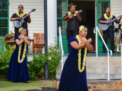 ワイキキビーチウォークにて華やかなハワイアン・ミュージックコンサート「メレ・ハリア（Mele Hali'a）」開催