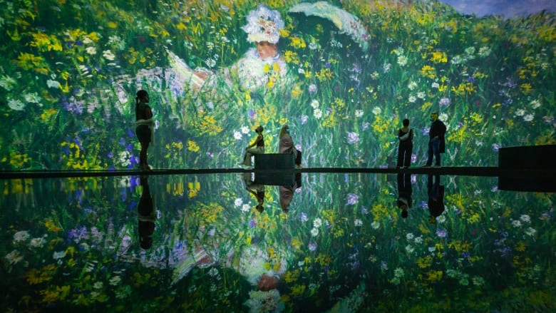 モネの世界に魅了される｢Beyond Monet: The Immersive Experience｣