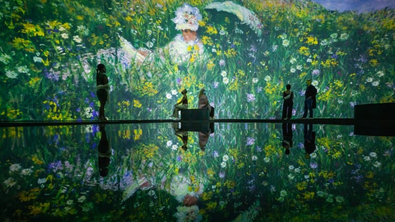 モネの世界に魅了される「Beyond Monet: The Immersive Experience」