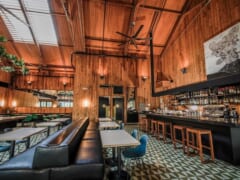 アップステアーズ・ハワイ/UPSTAIRS Hawaii