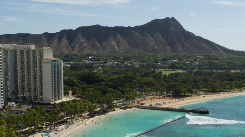 自然・名所のスポットページにチェックインしてメダルを集めよう! 抽選で10名様にメイドインハワイグッズをプレゼント!