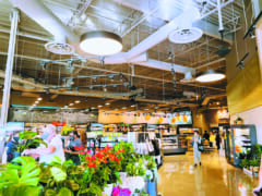 KAHALA MKT. by Foodland/カハラ・マーケットbyフードランド