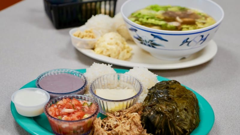 分け合って味わう幸せ。おばあちゃんが伝えた伝統料理Kuhio Grille(クヒオ・グリル)