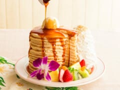 【祝！日本上陸13周年】「Eggs ’n Things」でアニバーサリーメニュー「13 Stack Pancakes!」が登場！