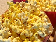 旅行中にもオススメ！ハワイで映画を楽しむ方法