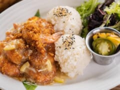 ノースショアまで行かなくても美味しいガーリックシュリンプが食べられるレストラン