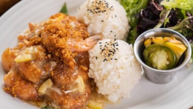 ノースショアまで行かなくても美味しいガーリックシュリンプが食べられるレストラン