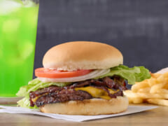 日本では味わえない絶品ハンバーガーのお店4選