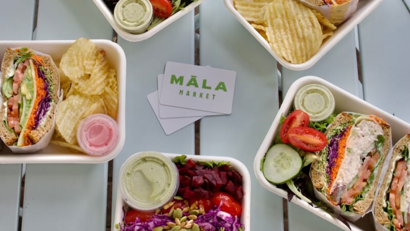 マリーナを眺めながら食事が楽しめるハワイカイのお店3選