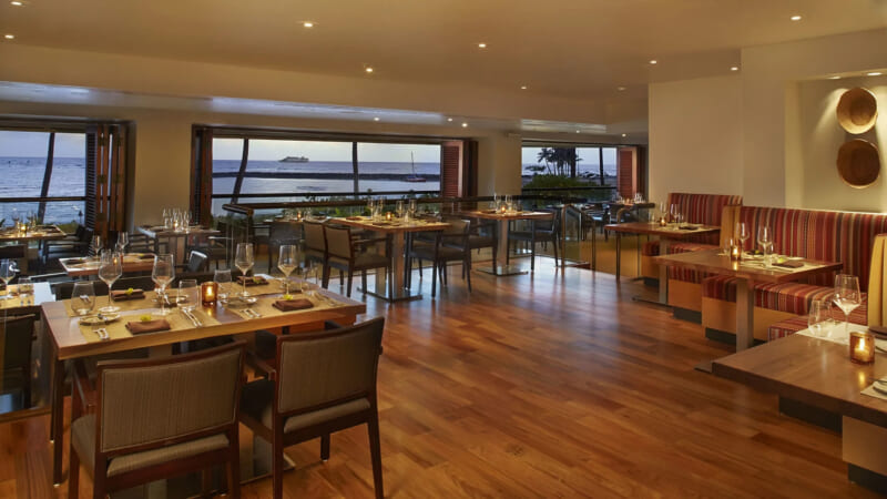 オーシャンフロントの絶景レストラン4選